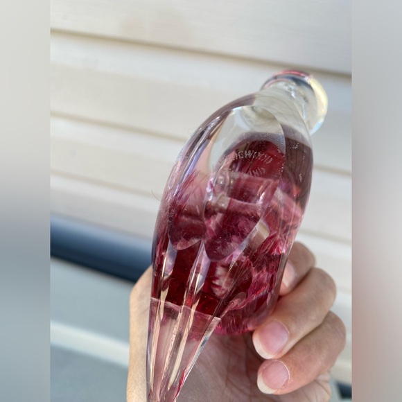 Wedgwood Art Glass Snail Paperweight. England. Pink Swirl. Marked on Bottom - Picture 3 of 7